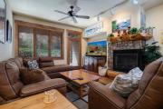 TL2104 - Timberline Lodge