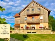 Ferienhaus Winterbergblick, Nationalpark Sächsische Schweiz, 5 Wohnungen und Gemeinschaftsraum, Boulderraum und Sauna im Haus