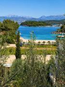 Top Ksamil