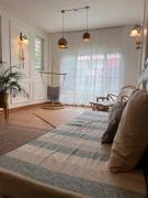 Ground Floor Good Vibes Family Unit