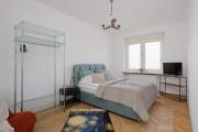 Stylish Apartment With Balcony in Warsaw by Noclegi Renters