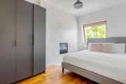 Bright & Cozy 1-Bed Top Floor Flat in West London