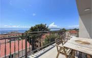 Beautiful Apartment In Makarska With Lake View