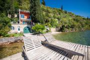 Villa Vinessa beachfront retreat