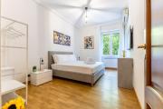 hostly Modern Family Apartment Rome Center