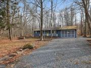 Top Locust Lakes Village