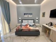 Top Naples