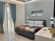 Top Naples
