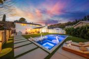 Luxury 5BR SD Escape Pool Hot Tub Gym and Game Room