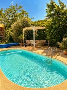 Maison avec piscine et air de jeux enfants Drôme