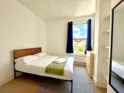 Fulham River Thames Apartment by PrimeCityHosts