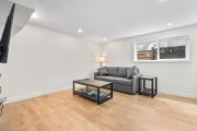 Stylish Garden Suite with Private Entry 1Bed1Bath