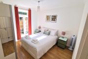 2 bedroom flat - 15 min walk to Big Ben