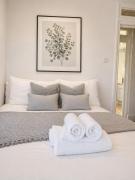 Stunning 1BR Apartment Brixton Sleeps 4