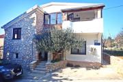 Apartments with parking space Starigrad, Paklenica - 25527