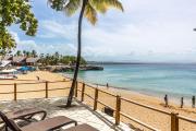 Ocean Front apartment, Direct access to the sandy Beach