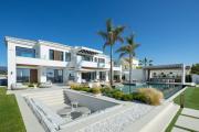 Luxurious 7-Bedroom House with Private Pool in Can Pastilla