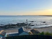 Top Westward Ho