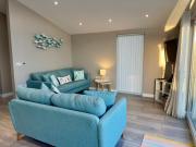Top Westward Ho