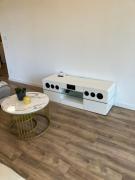 R99 Apartment Downtown-Balcony