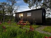 Oakies Farm Stays XL