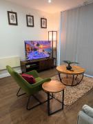 Cozy One bedroom with Free Underground parking in Mailbox Birmingham city