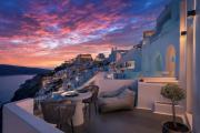 Top Oia
