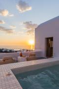 Top Oia