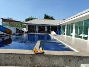 7-Bedroom Villa with XXL Pool for Groups of Friends