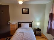 Le1226-Private Room 6 with Free WIFI and Parking