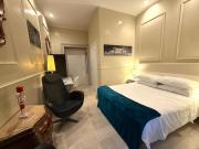 Spanish Steps Boutique Hotel - Madame Sofia Secret Hotel