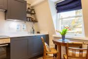 Beautiful Bath Apartment in central Milsom Street