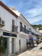 Studio Apartments in the vibrant heart of Benalmádena Pueblo