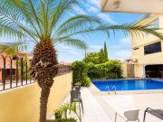 EXECUTIVE SUITE Piscina & Parking Privado