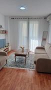 Cozy Apartment, Free Parking near Dajti Cable Car, BunkArt