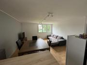 Location chambre rouge dans un appartement en colocation