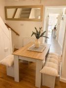 Top Royal Wootton Bassett
