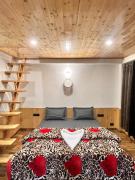 Riverview 360 Boutique Hotel & Cafe Old Manali