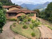 Top Araras Petrópolis