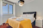 Ajuda I 3Br Apartment Near Lido With Parking