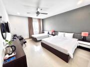 My Khe 2 Da Nang Seafront Hotel