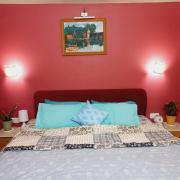 5 min walk to osho resort , kp7