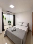 Casa moderna 1 suíte ar Wi-Fi - Garagem Moto