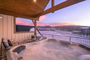 Downtown WP Villa 38 I Private Hot Tub I Great Views I Activity Program