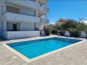SANDY pool apartments