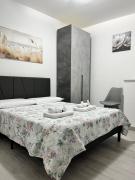 Top Capri Leone