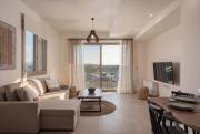AURA Suites