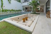Villa Kleoa - Luxury 4BR Villa Walking Distance to Seseh Beach