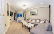 Enjoy the sun with a private rooftop 2Br2Ba