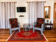 Cozy Kalimpong Studio stay With Breakfast by Homeyhuts